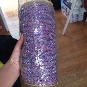 Purple flower-shaped beaded chain trim